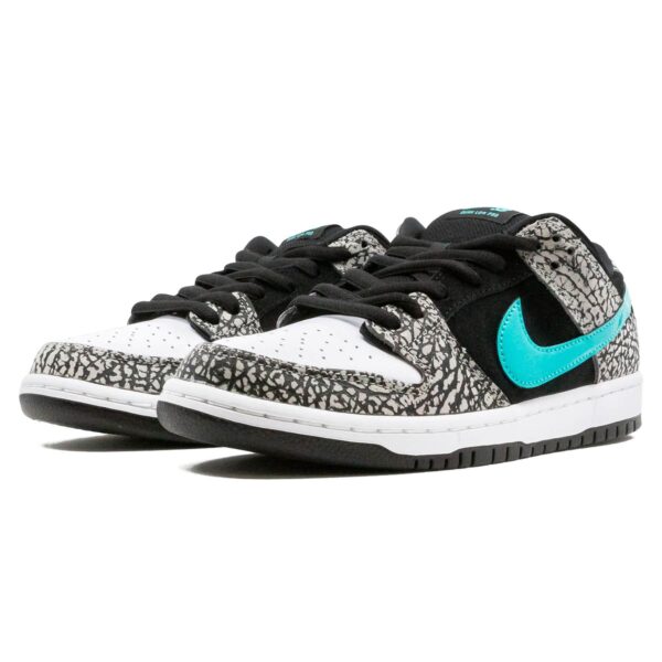 Nike SB x Atmos Dunk Low 'Elephant'