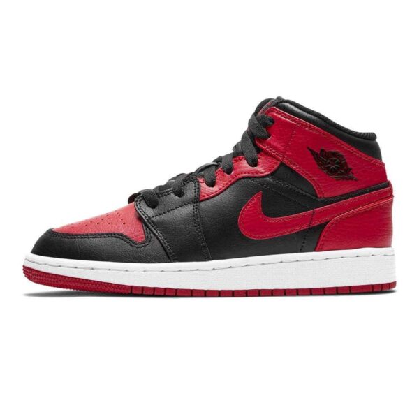 Air Jordan 1 Mid 'Banned Bred'