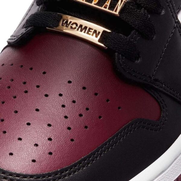 Air Jordan 1 Mid 'Dark Beetroot Gold Pendants'