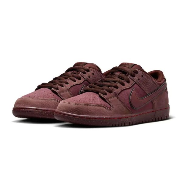 Nike SB Dunk Low 'City Of Love Burgundy Crush'