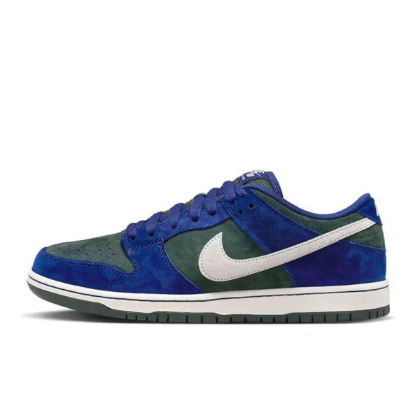 Nike SB Dunk Low 'Deep Royal Blue'