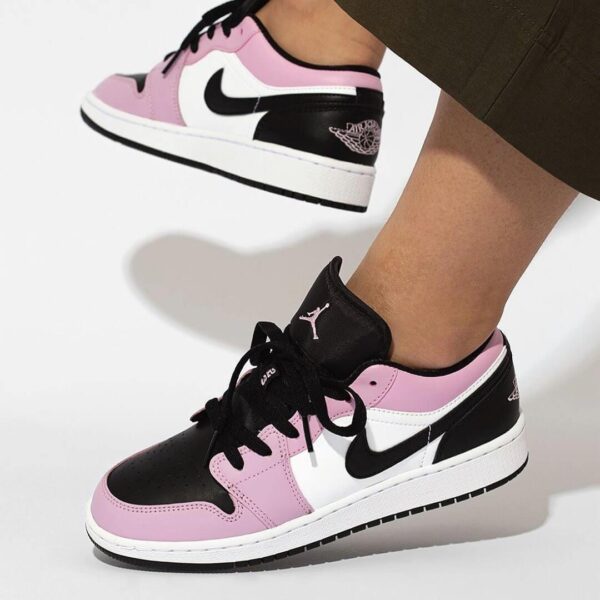 Air Jordan 1 Low 'Light Arctic Pink'