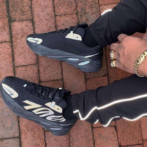 Yeezy Boost 700 MNVN 'Triple Black'