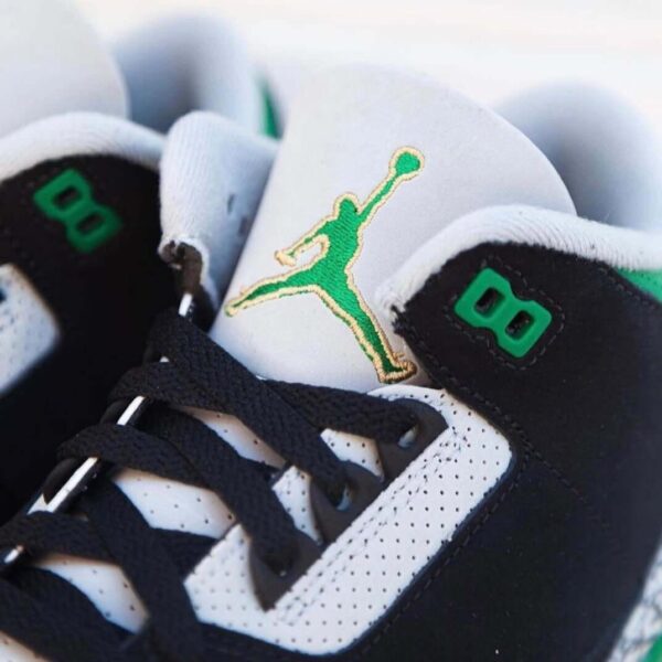 Air Jordan 3 'Pine Green'