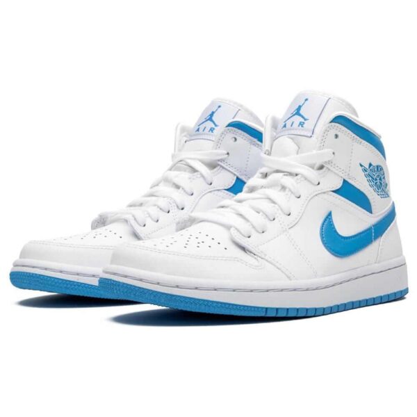 Air Jordan 1 Mid 'UNC'